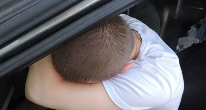 Сходил в бар и лишился авто: в Костроме полиция задержала пьяного угонщика-рецидивиста