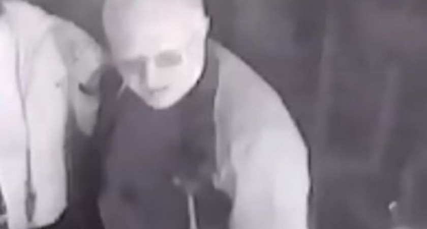 В Костроме ищут мужчину, который пырнул ножом девушку у бара на улице Галичской