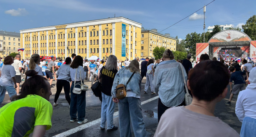 Известно, кто из звезд выступит в День молодежи в Костроме (16+)