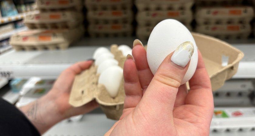 Бывшая сотрудница известного супермаркета рассказала, как нужно правильно выбирать яйца: запомните раз и навсегда