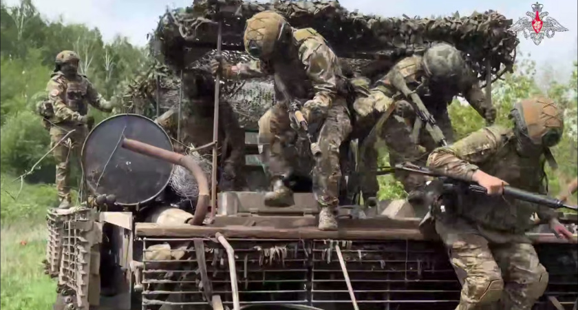 160 тысяч бойцов готовы к решающему удару: на Западе заговорили о масштабном наступлении ВС РФ в ближайшие дни