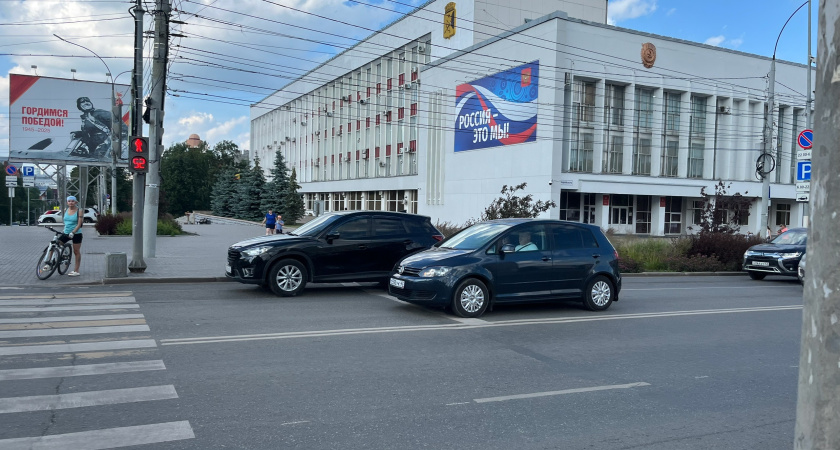 Под камеру погнал 81 км/ч, но штрафа нет — как избежать наказания: лайфхак от автоэксперта