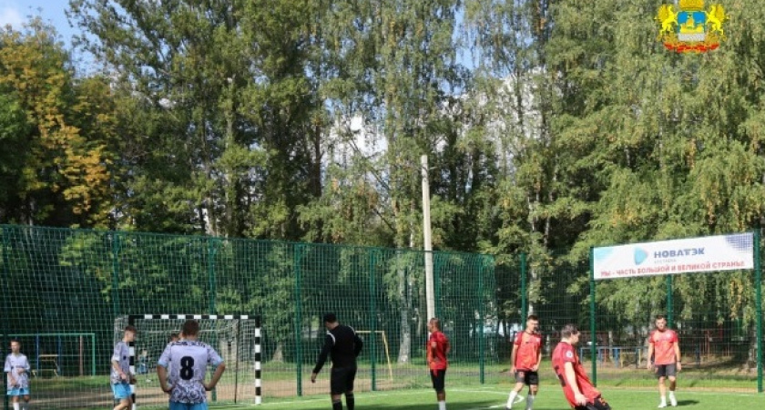 Новый футбольный стадион появился у лицея №20 в Костроме