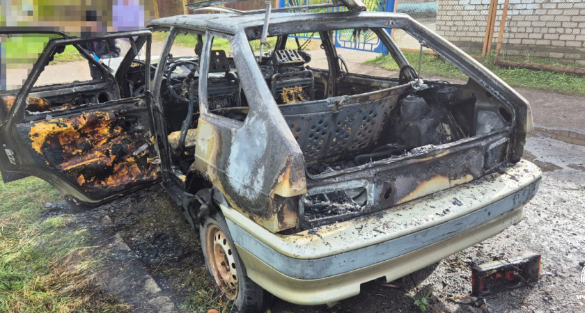 В Костромской области детская шалость привела к поджогу автомобиля