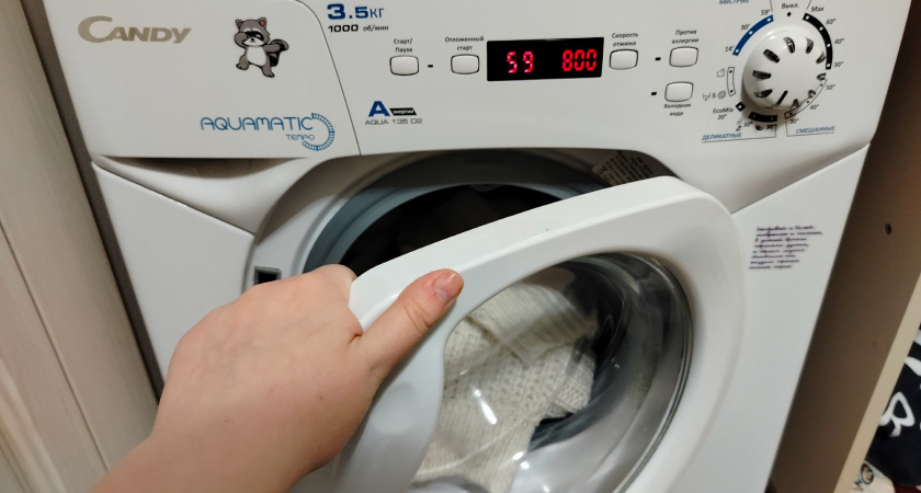 Достаю пуховик из стиральной машины будто он только из магазина: опытные хозяйки стирают куртки дома вот так