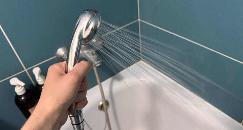 Почему в США и Канаде никто не пользуется ванной и душем: у них есть третий вариант и он гораздо лучше во всём