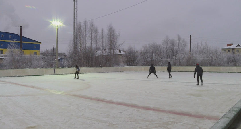 В Костромской области предприниматель подарил городу ледовый корт