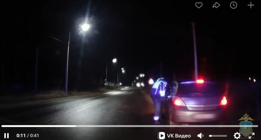 Неудачное спасение: в Костроме друг нетрезвого водителя приехал на выручку с фальшивым удостоверением