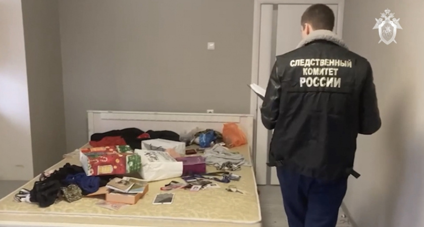 В Костромской области женщина воткнула нож в живот своему брату