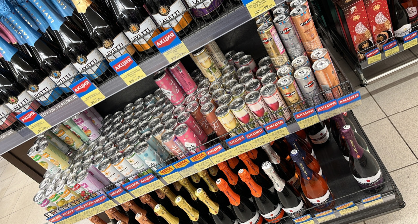 Не «опохмеляться» и не кофе: жителям Костромской области рассказали, что на самом деле поможет прийти в себя после застолья