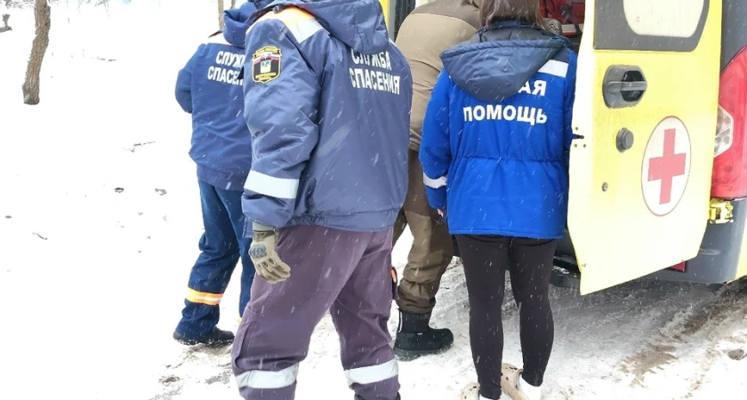 Спасатели Костромы пришли на помощь пенсионерке, получившей травмы при падении в подъезде