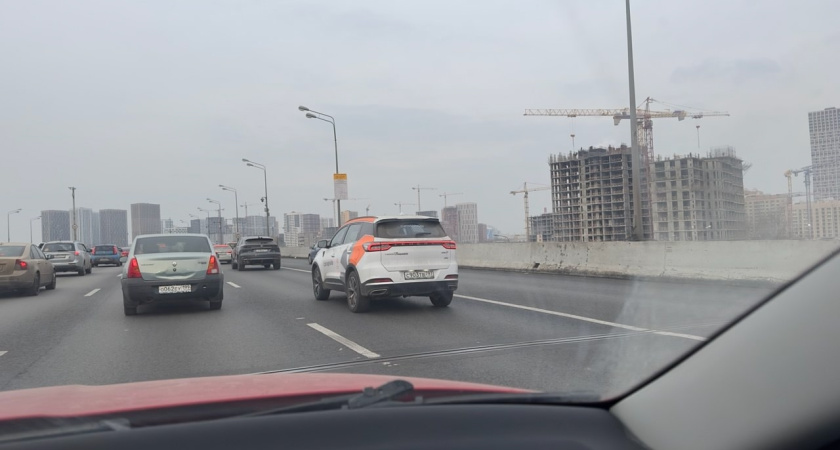 Что делать, если начал обгон на прерывистой, а закончить до сплошной не успеваешь: Конституционный суд поставил точку в вопросе