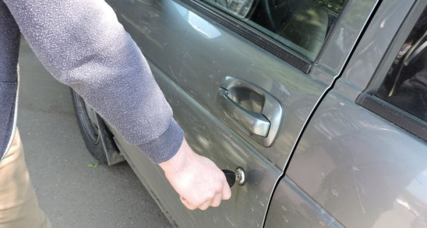 Костромич может отправиться на 5 лет в тюрьму за взлом авто