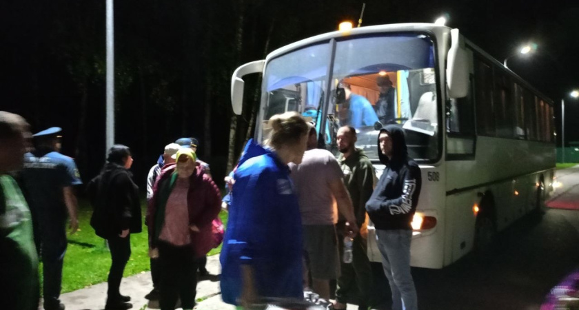 Из Курской в Костромскую область эвакуировали 70 человек, одному из них четыре месяца