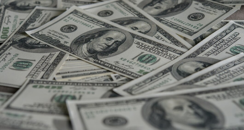 Рубль упадет до 120 за доллар уже осенью? Что тогда будет с курсом валют?