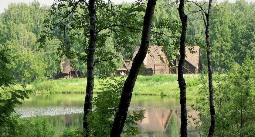 Семьям участников СВО бесплатно выдают земельные участки в поселке Волжский