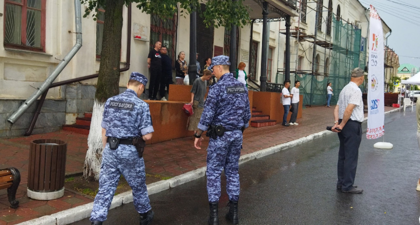 ВТБ определил новые схемы обмана пенсионеров мошенниками