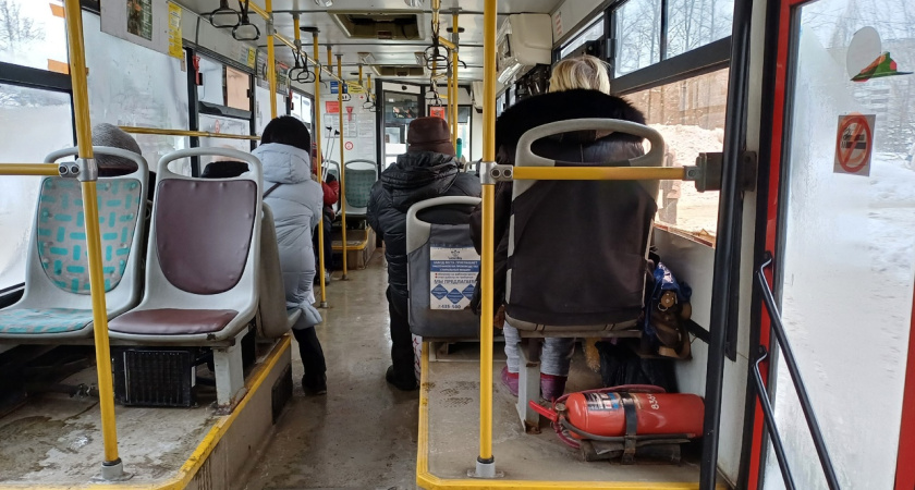 В Костроме пассажирка автобуса сломала обе ноги