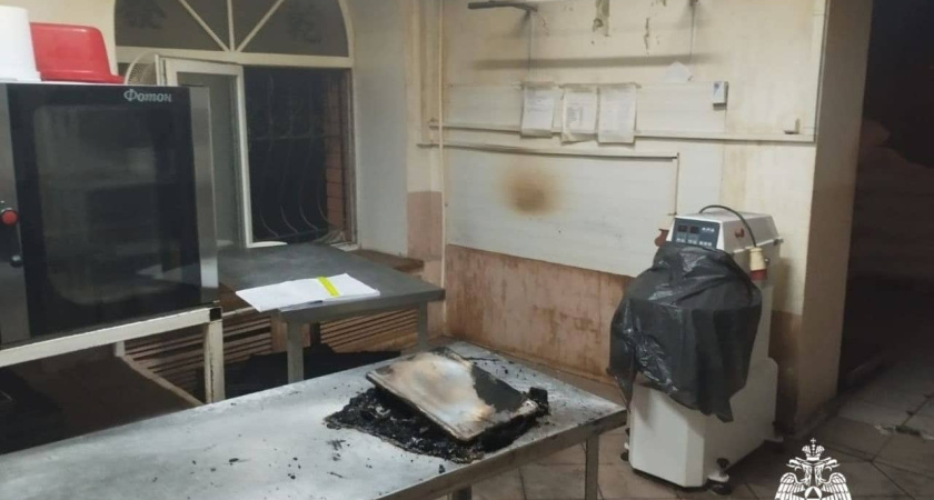 В Шарье загорелась пекарня