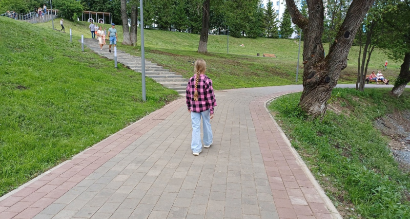 В Мантурово подрядчика оштрафовали на 300 тысяч рублей из-за срыва благоустройства центрального парка