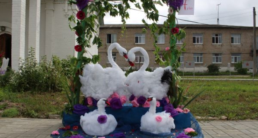 Необычные арт-объекты создали заключенные в одной из Костромских колоний