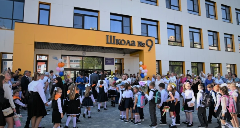 Ждали 5 лет: в Заволжье открылась новая школа