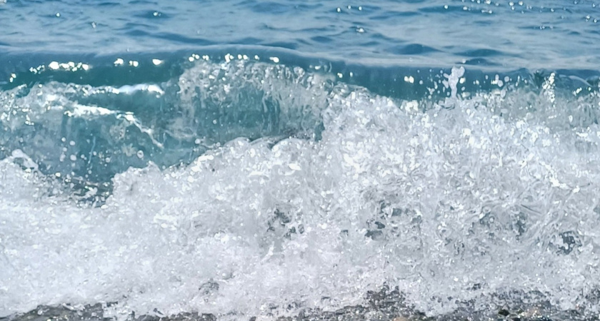 Чистые пляжи и мало отдыхающих: лучший курорт для отдыха в осенний сезон