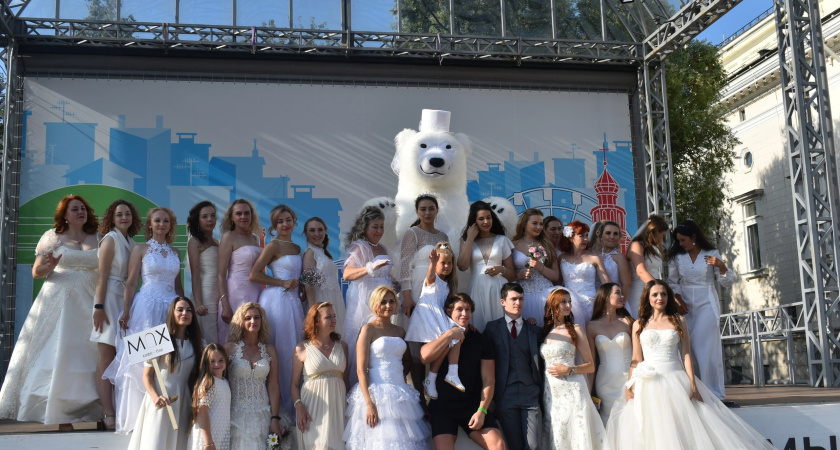 Когда “молодая” действительно молода: в ЗАГСе рассказали о статистике браков