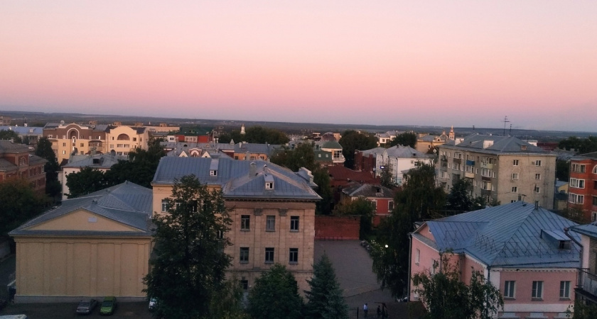 Выходные в Центральной России будут тёплыми и ветреными