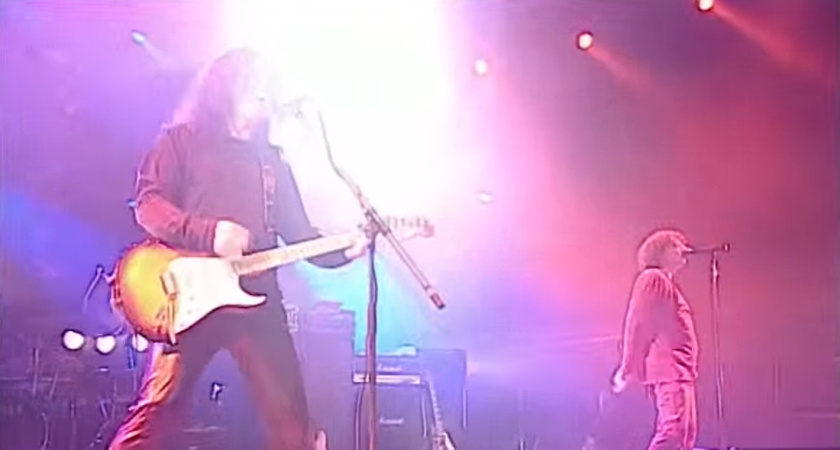 Четыре культовые песни 90-х, нагоняющие осеннее настроение: ностальгический тест