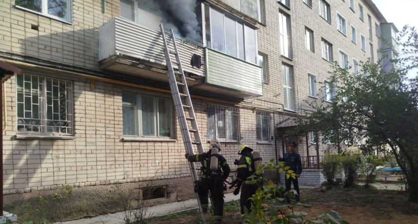 Курильщик подпалил балкон соседа в костромском райцентре