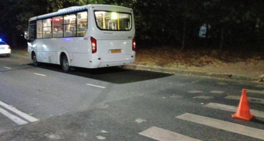 В Костроме городской автобус сбил 11-летнюю девочку на пешеходном переходе