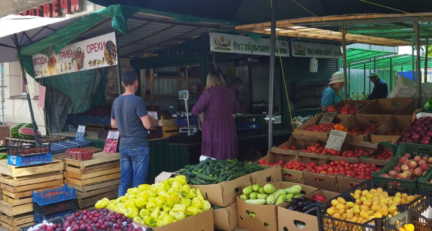 Эксперты рассказали, какие популярные продукты опасно мыть перед употреблением