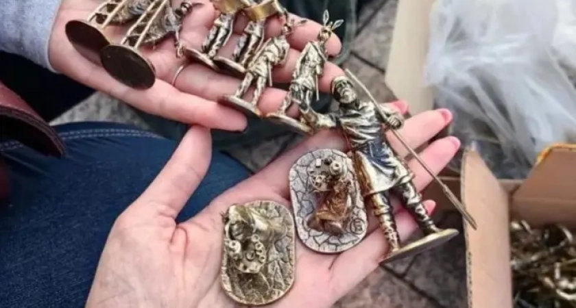 В Костроме продают полную коллекцию Мазайских зайцев