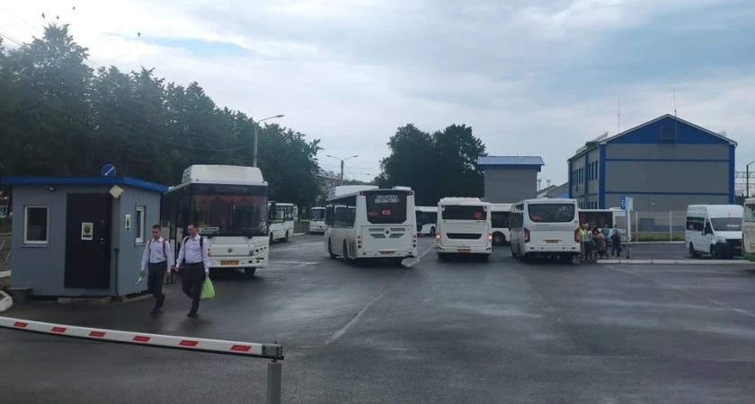 В Костроме отменили восемь дополнительных автобусных рейсов