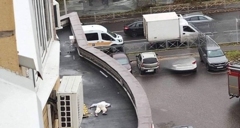 Подробности утреннего инцидента: личность упавшего в костромском "Флагмане" установлена