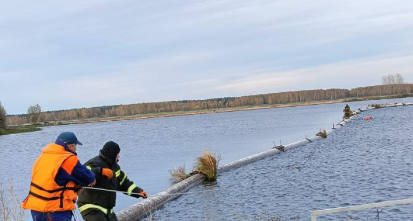 В Костромской области спасли 47-летнего рыбака, который хотел порыбачить в запрещенном месте