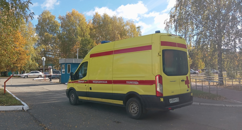 В Костромской области 52-летний пешеход попал в больницу после наезда машины