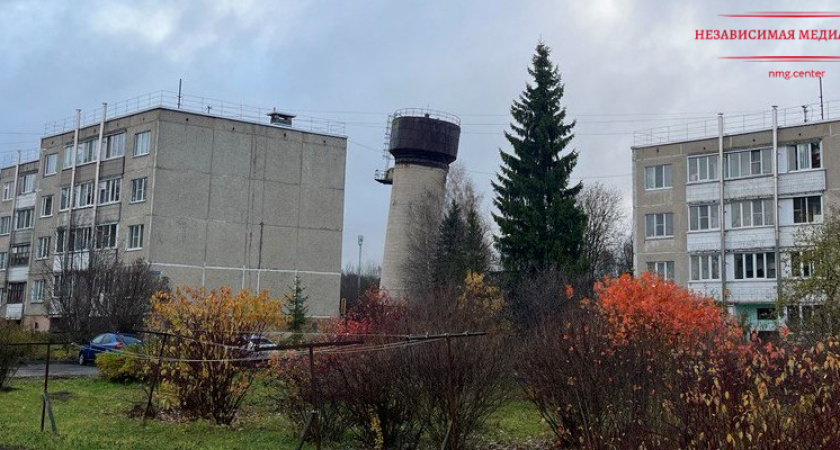 В поселке Дружба появилась своя "Пизанская башня"