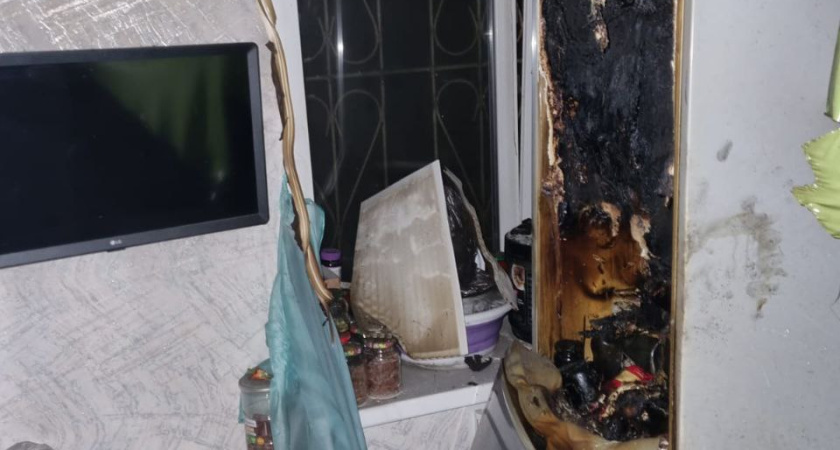 В Костроме из-за загоревшегося холодильника из дома эвакуировали 40 человек