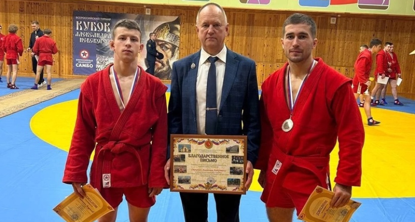 Самбисты из Костромы завоевали три медали на всероссийском турнире