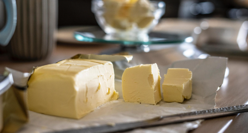 Ни капли сливок, сплошная пальма: Роскачество назвало худшие марки сливочного масла