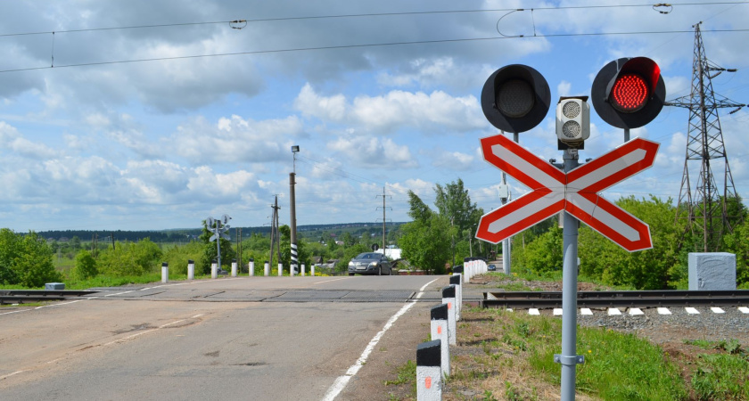 В Костромской области на дорогах около ж/д переездов добавят неровности