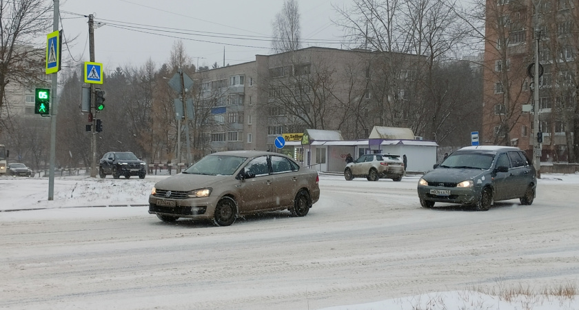 Что делать при заносе и как выбраться из “снежного плена”: автолайфхаки для зимы – так делают опытные водители