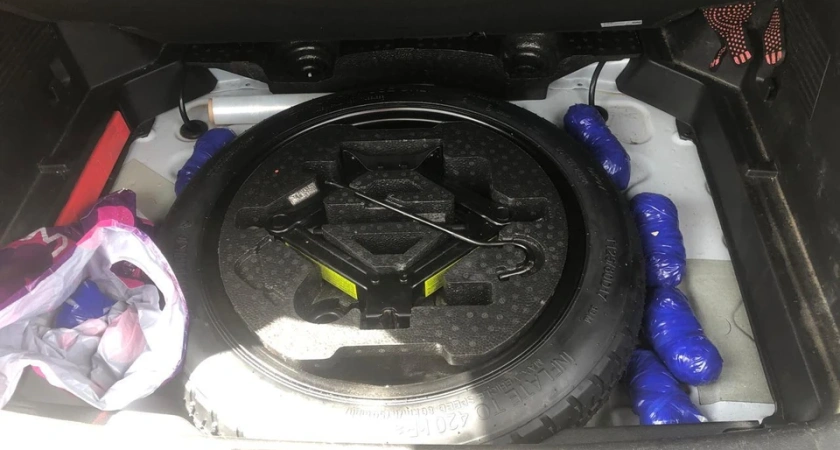 До 20 лет лишения свободы: костромская семейная пара пыталась сбыть более двух килограммов наркотиков