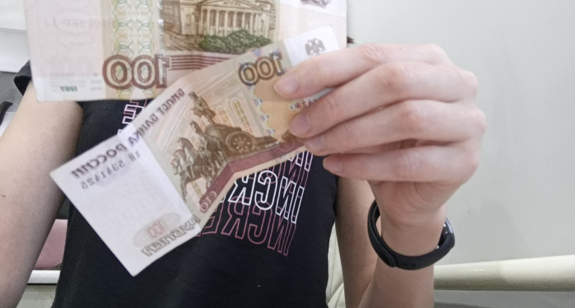 Нужно ли платить ребенку за оценки: психологи поставили точку в давнем споре