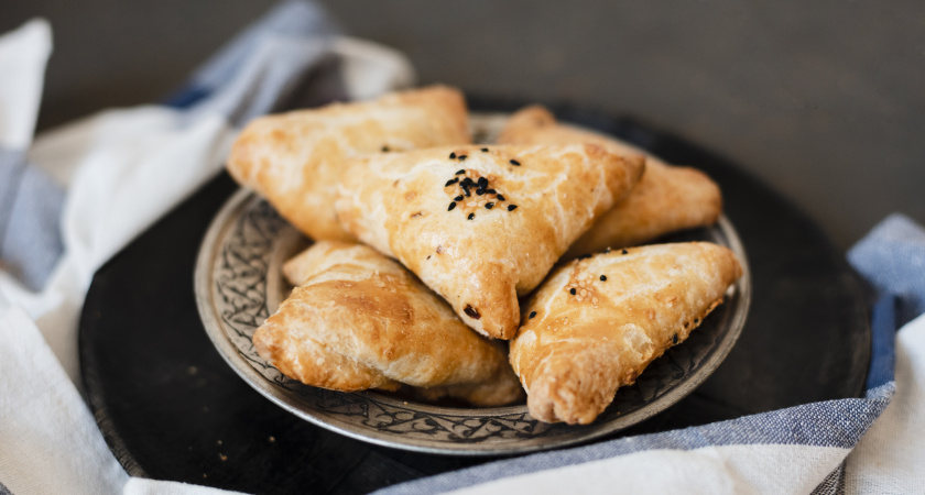 Самса из лаваша – в 3 раза вкуснее оригинала: и готовится быстро