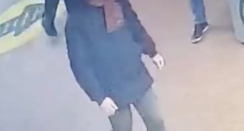 В Костроме разыскивают молодого человека, укравшего алкоголь из магазина