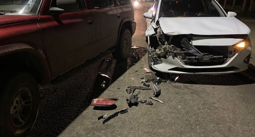 В Костроме ночью в ДТП пострадали две молодых девушки