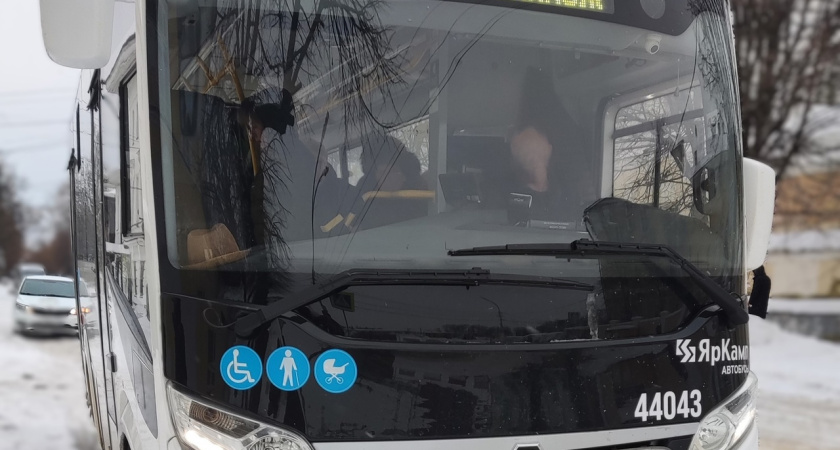 В центре Костромы у двух автобусов изменили маршрут